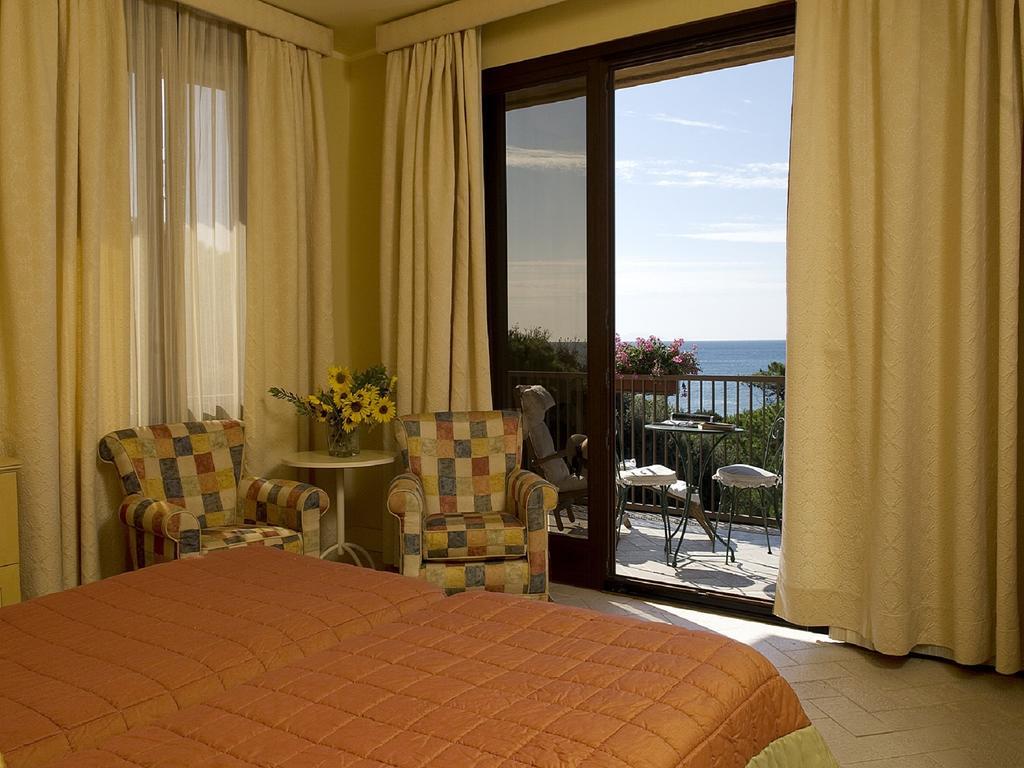 Roccamare Resort - Casa Di Ponente カスティリオーネ・デッラ・ペスカーイア エクステリア 写真